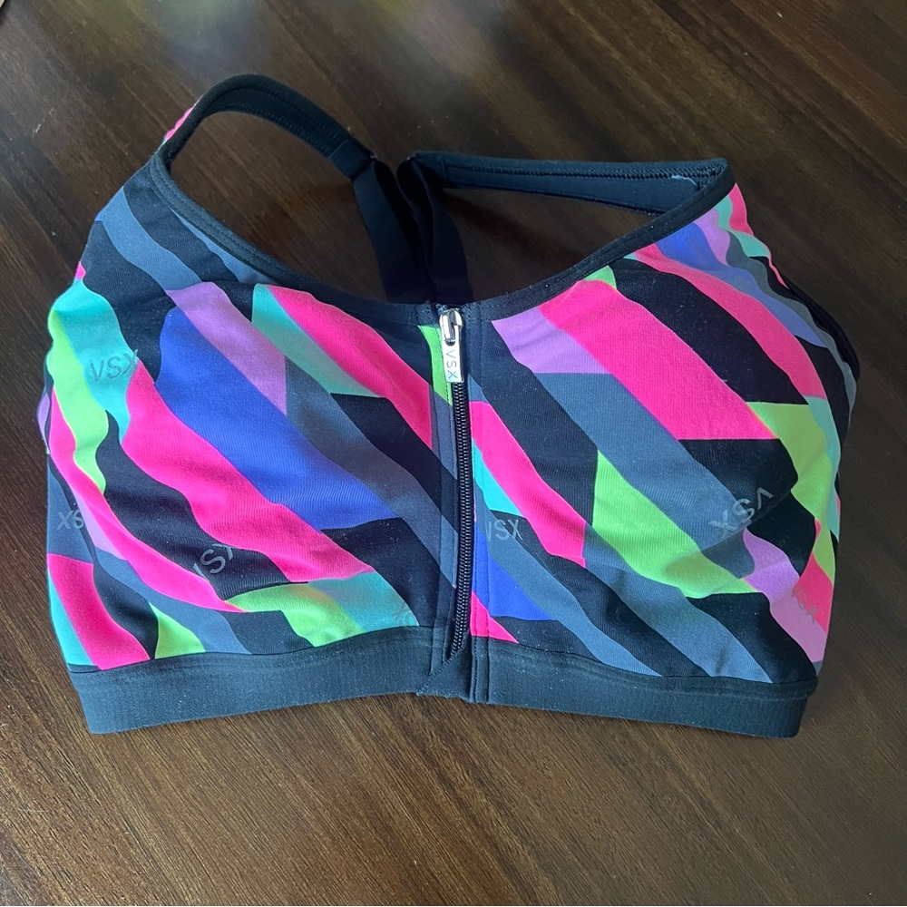 Victoria Secret Sport Bra Size: 34DD